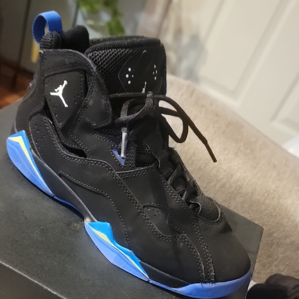 Jordan Kids Black and Blue Sneakers